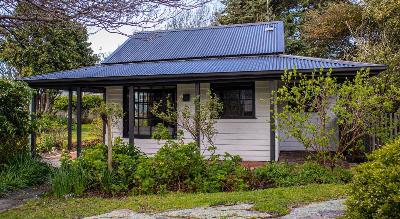 Gaol House Cottages Бичено Екстериор снимка