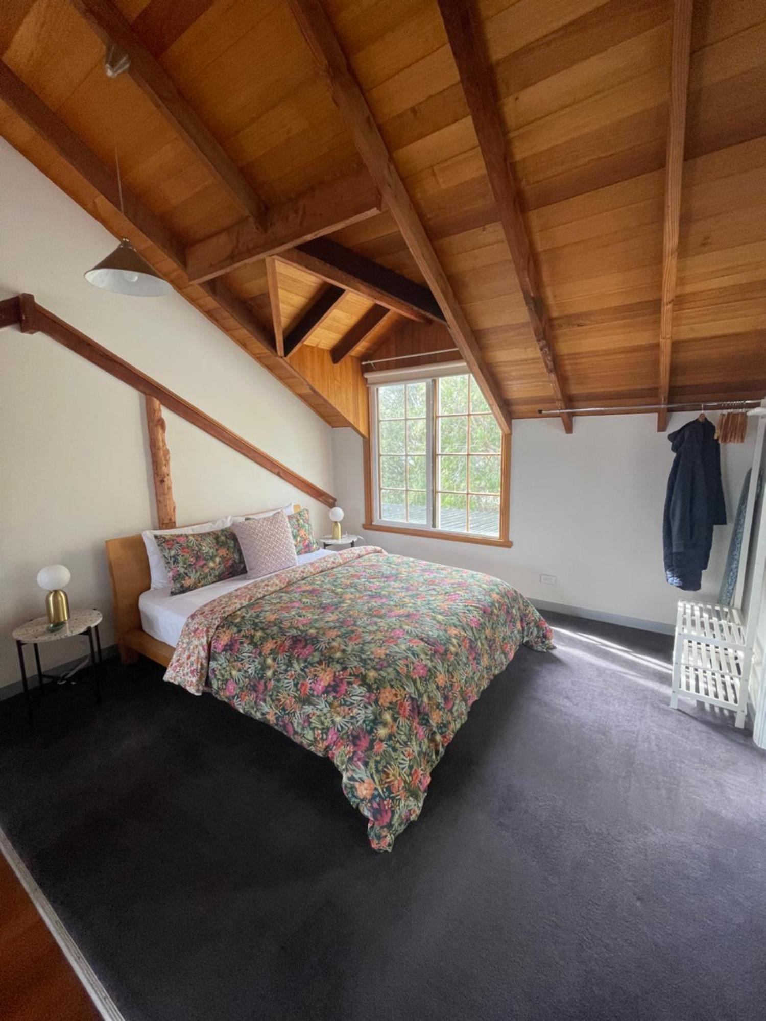 Gaol House Cottages Бичено Екстериор снимка